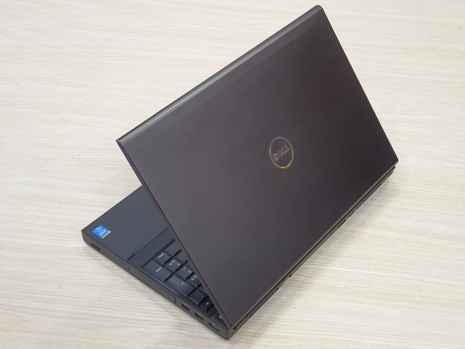 Laptop đồ họa giá rẻ Dell Precision M4800